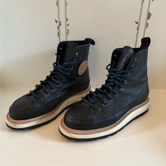 Converse Chuck Taylor Boot Black High-Top - Picture 3 of 10